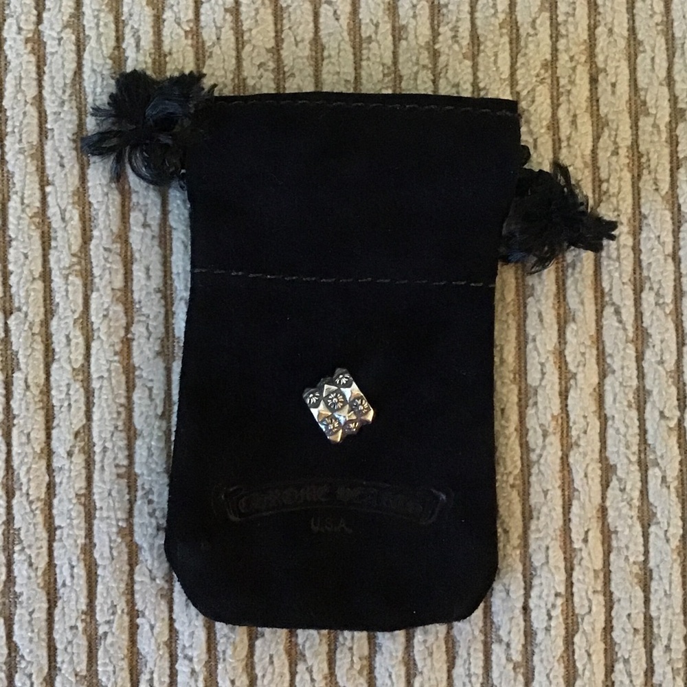 Chrome Hearts Earing